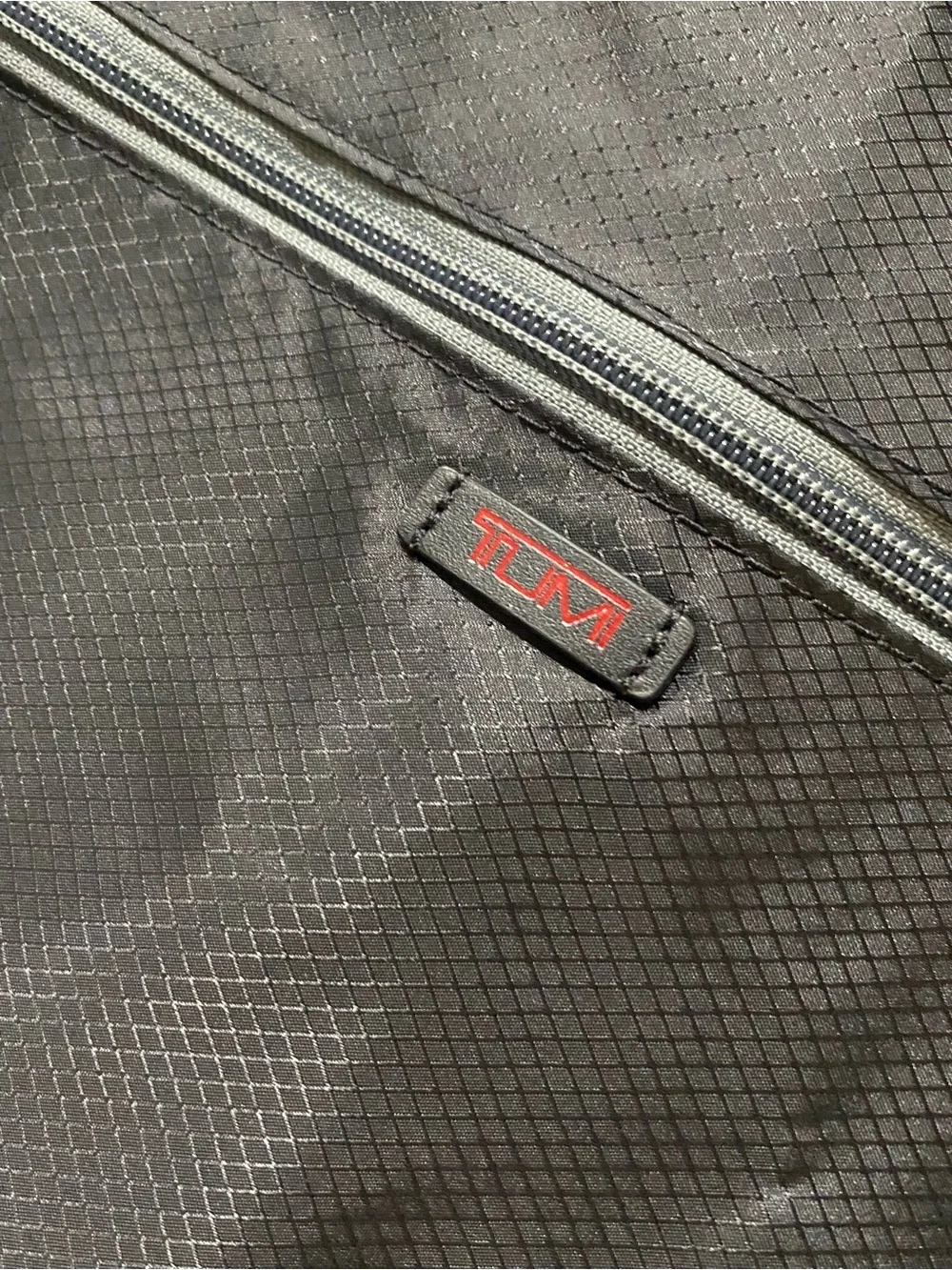Tumi v4 extended